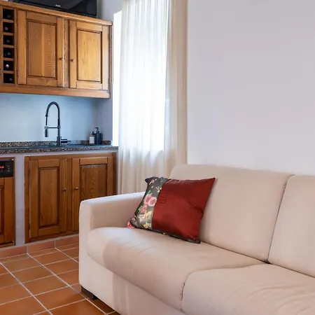 Cascina Portinale 8 *