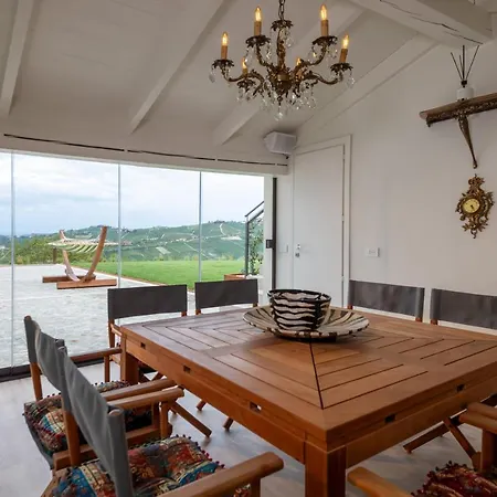 빌라 Cascina Portinale 8 알바