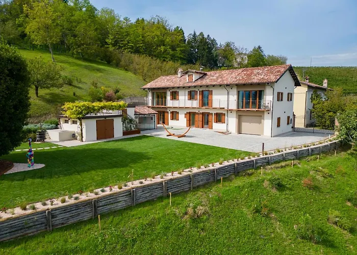 Cascina Portinale 8 * Alba (Piedmont)