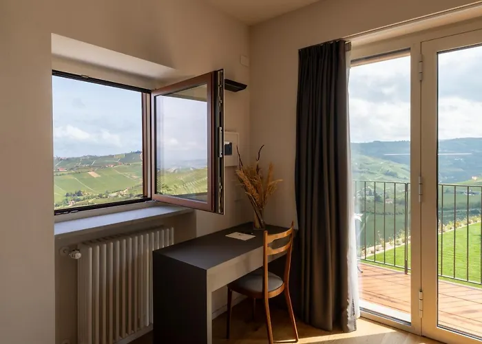 Villa Cascina Portinale 8 Alba (Piedmont)